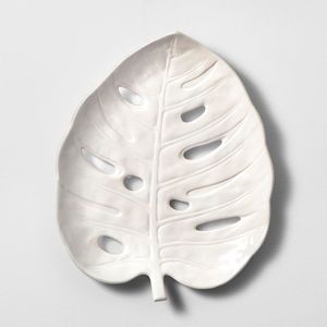 Stoneware Leaf Plate Decorative Wall Sculpture